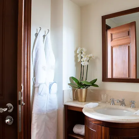 Airelles Pan Dei Palais 3* סן טרופז